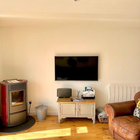 Nola Lodge Cirencester Esterno foto