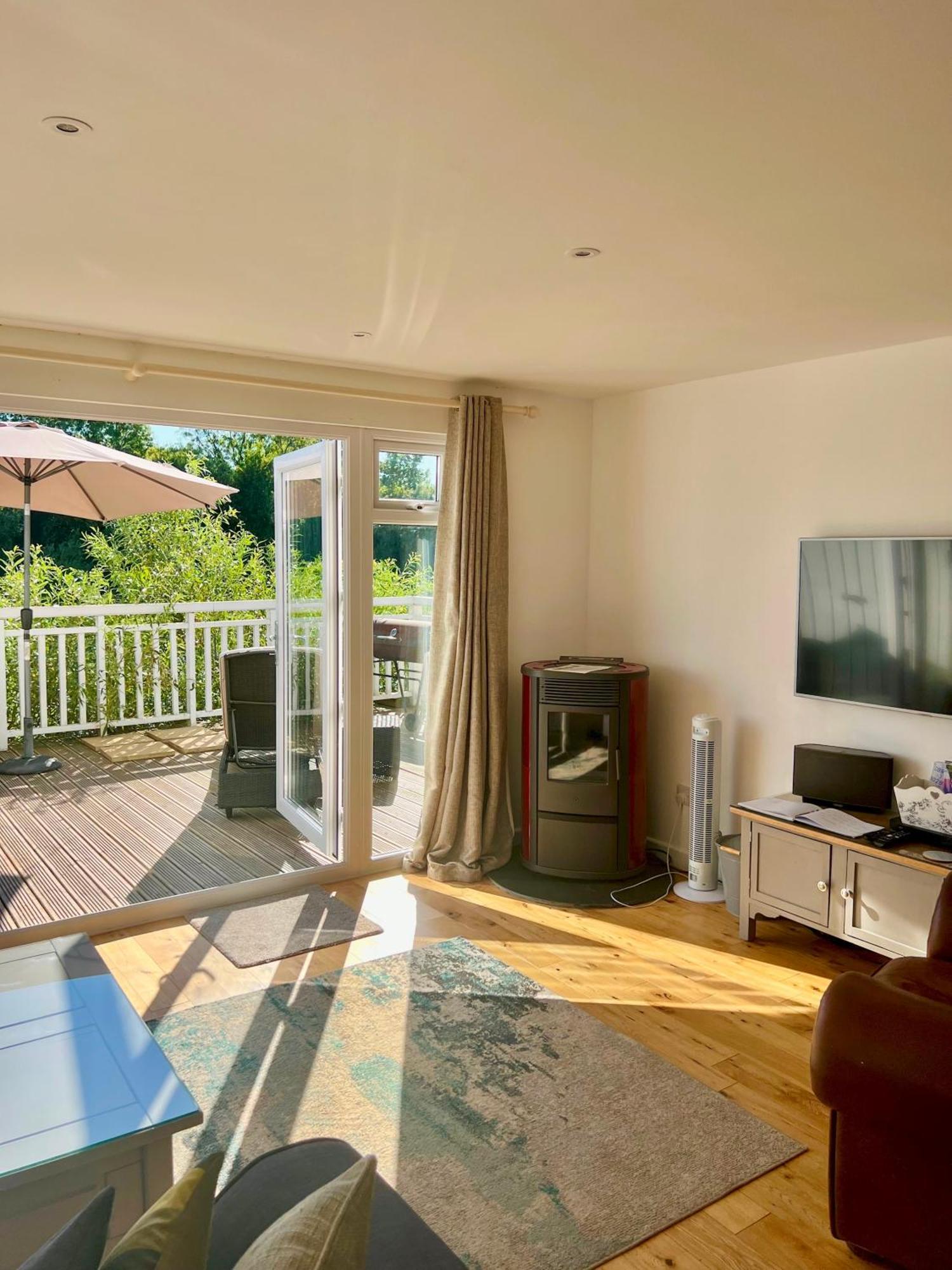 Nola Lodge Cirencester Esterno foto